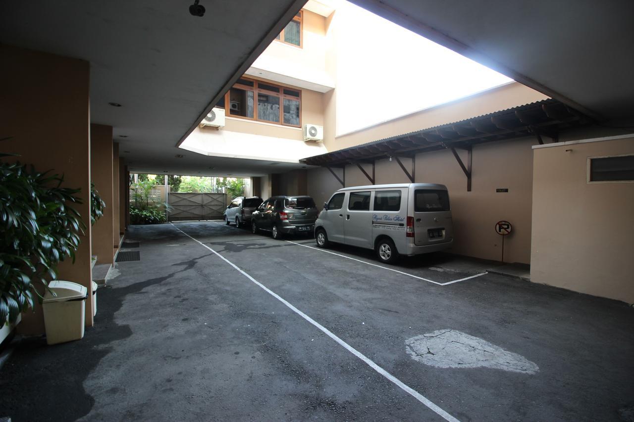 Reddoorz Premium @ Slamet Riyadi 2 スラカルタ エクステリア 写真